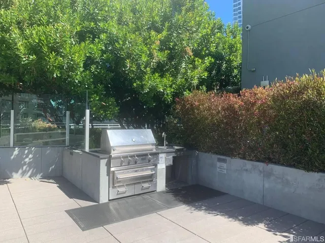 $6,300 | 338 Main Street, Unit 27D, San Francisco, CA 94105