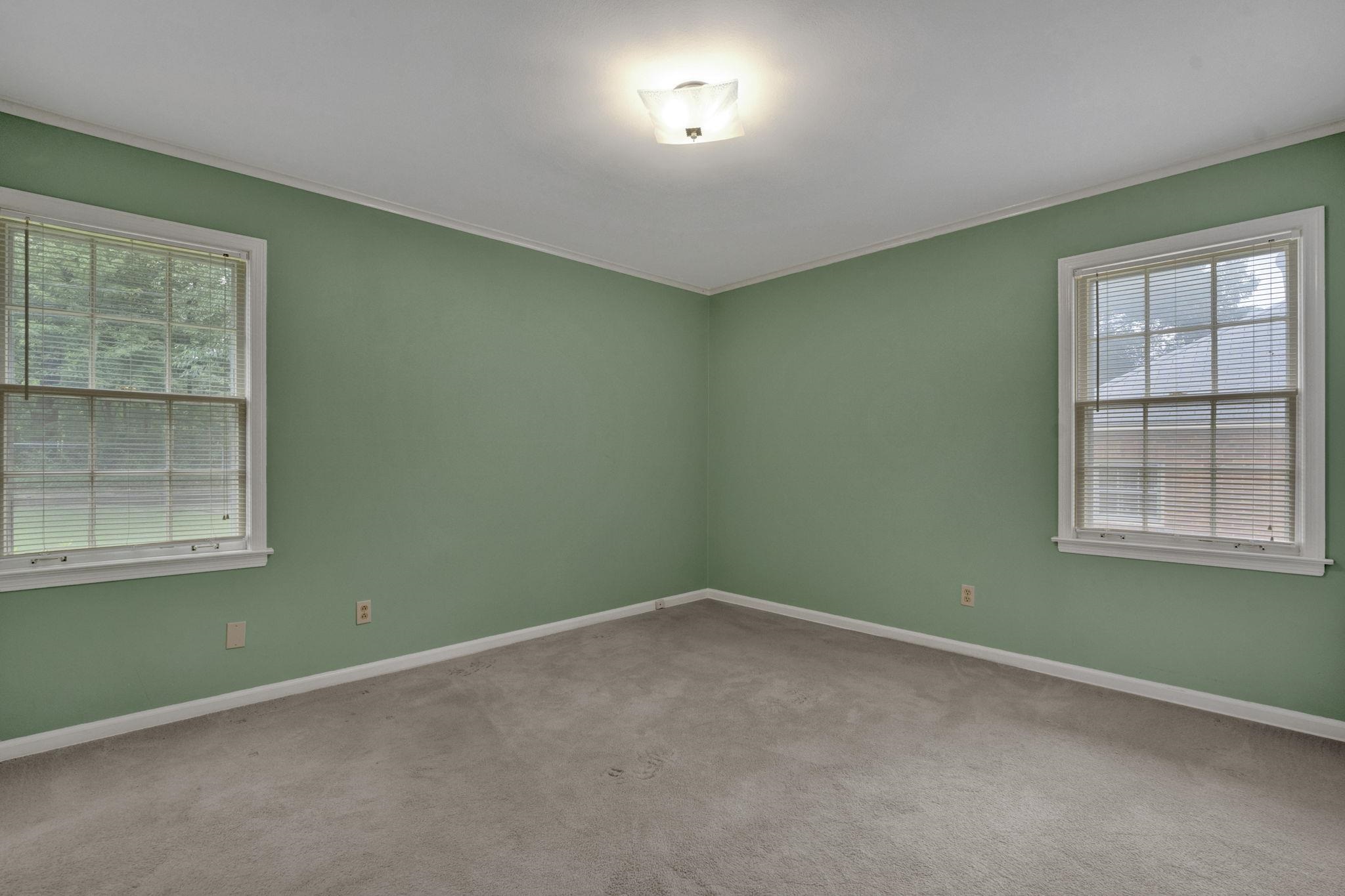 87 North Oak Grove Road Memphis, TN 38120 - Photo 16 of 25 an empty room with a window