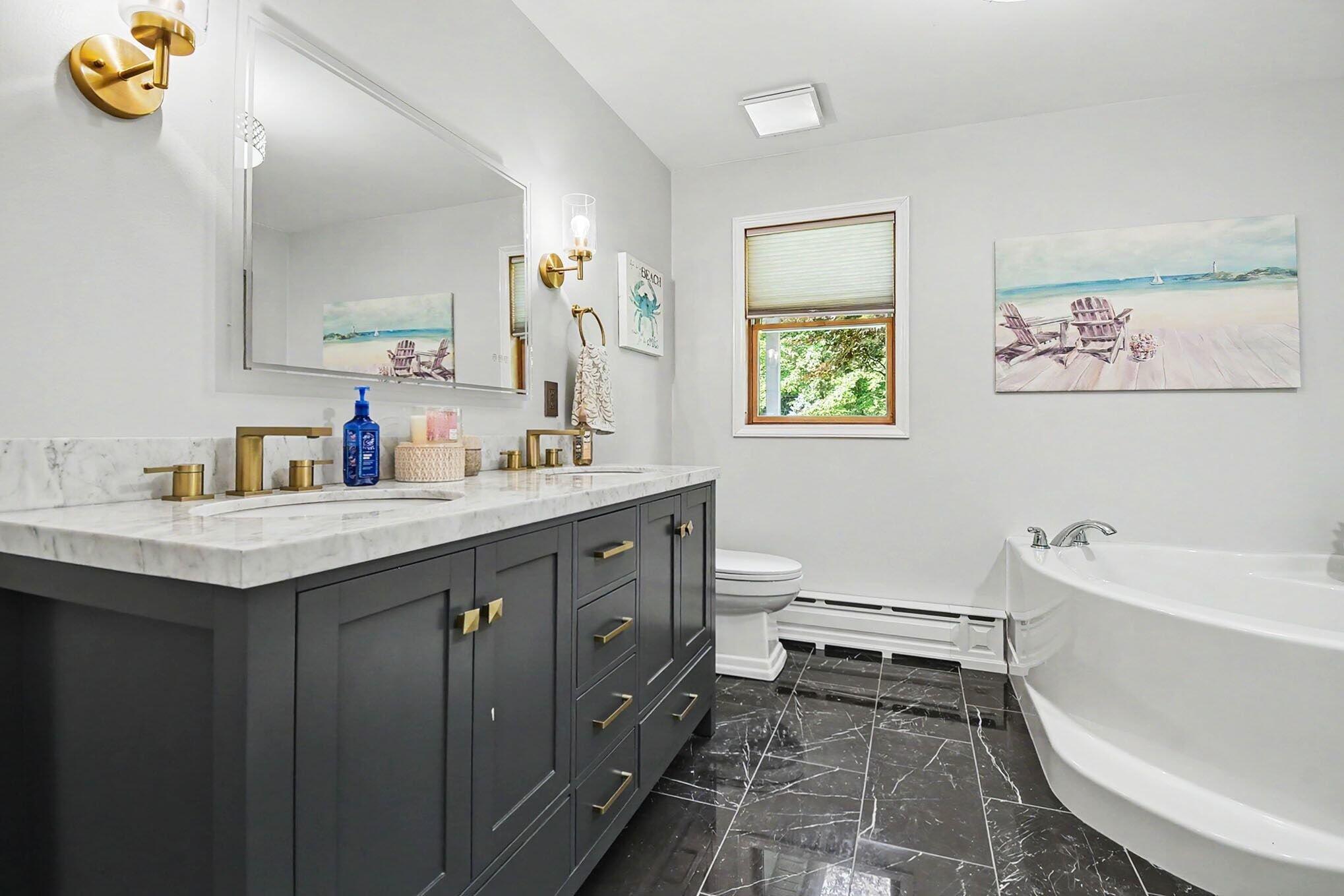 6333 Blackmar Road Bridgeport, MI 48722 - Photo 13 of 32 Bathroom