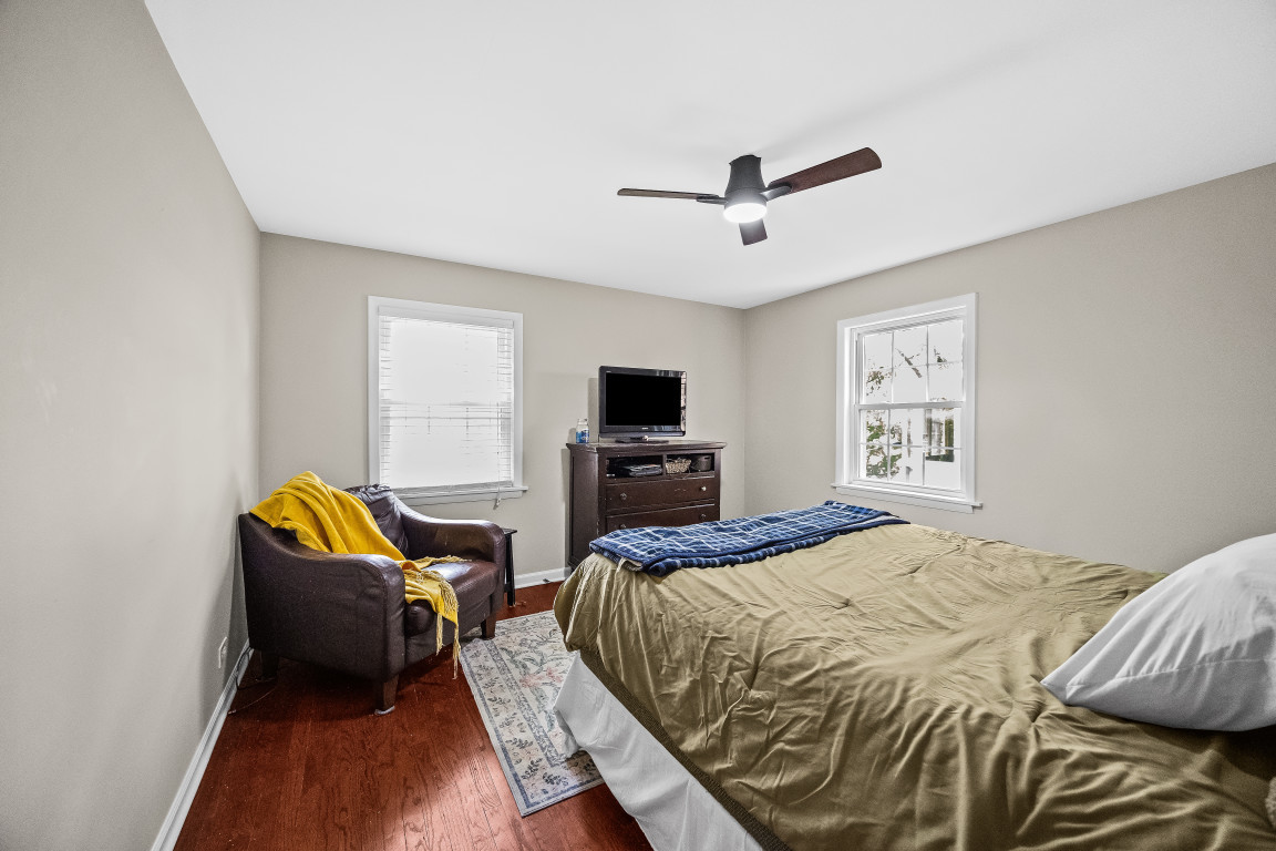 2314 Simpson Street Evanston, IL 60201 - Photo 21 of 37