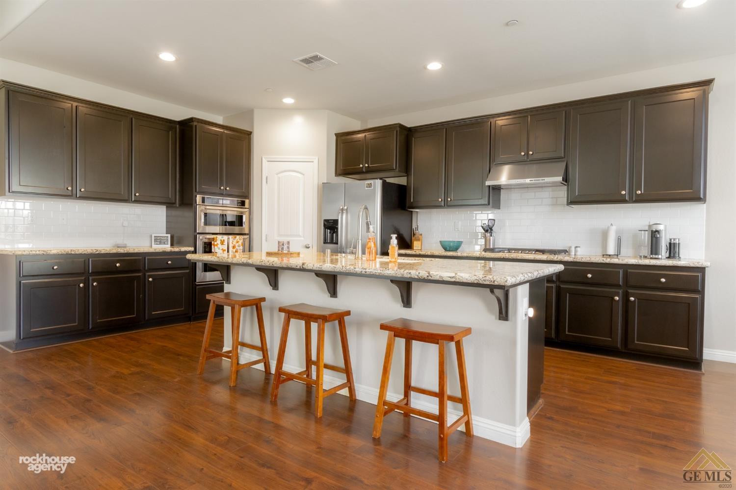 14830 Citrus Tree Court Bakersfield, CA 93314 - Photo 10 of 26