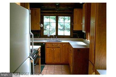7113 Riverdale Road Lanham, MD 20706 - Photo 7 of 10 Kitchen