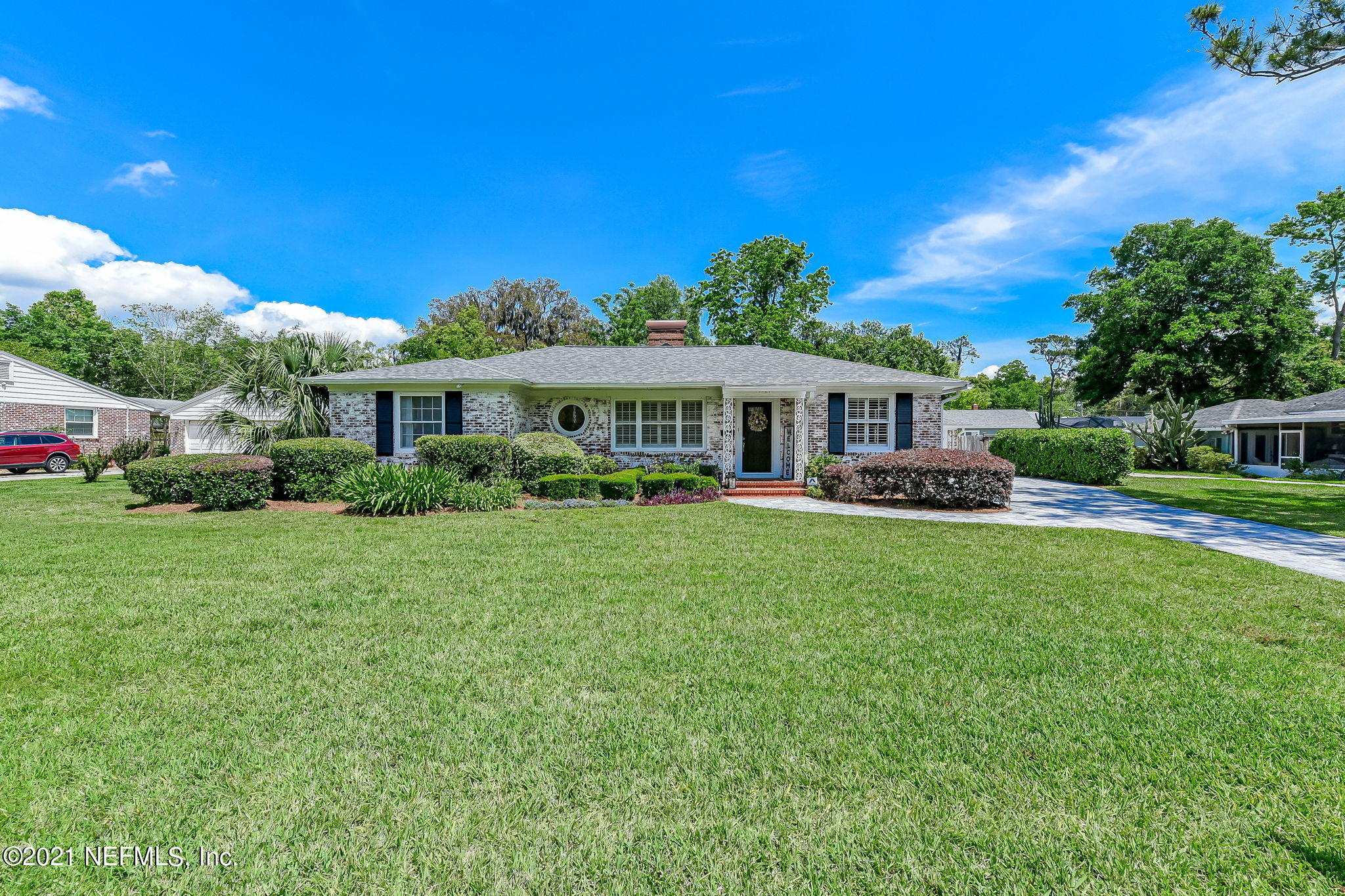 1621 Dunsford Road Jacksonville, FL 32207 - Photo 1 of 65 Front