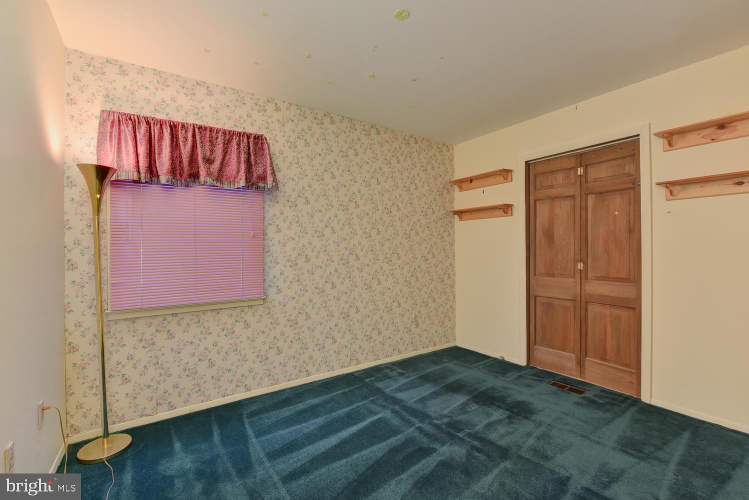 13208 Poplar Tree Road Fairfax, VA 22033 - Photo 18 of 32 Gallery Image 18