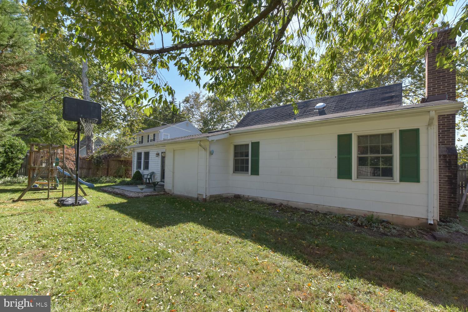 13208 Poplar Tree Road Fairfax, VA 22033 - Photo 27 of 32 Gallery Image 27