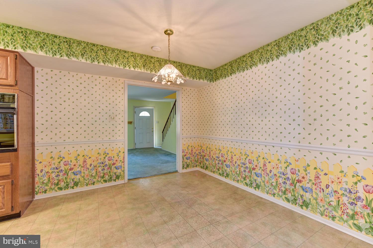 13208 Poplar Tree Road Fairfax, VA 22033 - Photo 9 of 32 Gallery Image 9