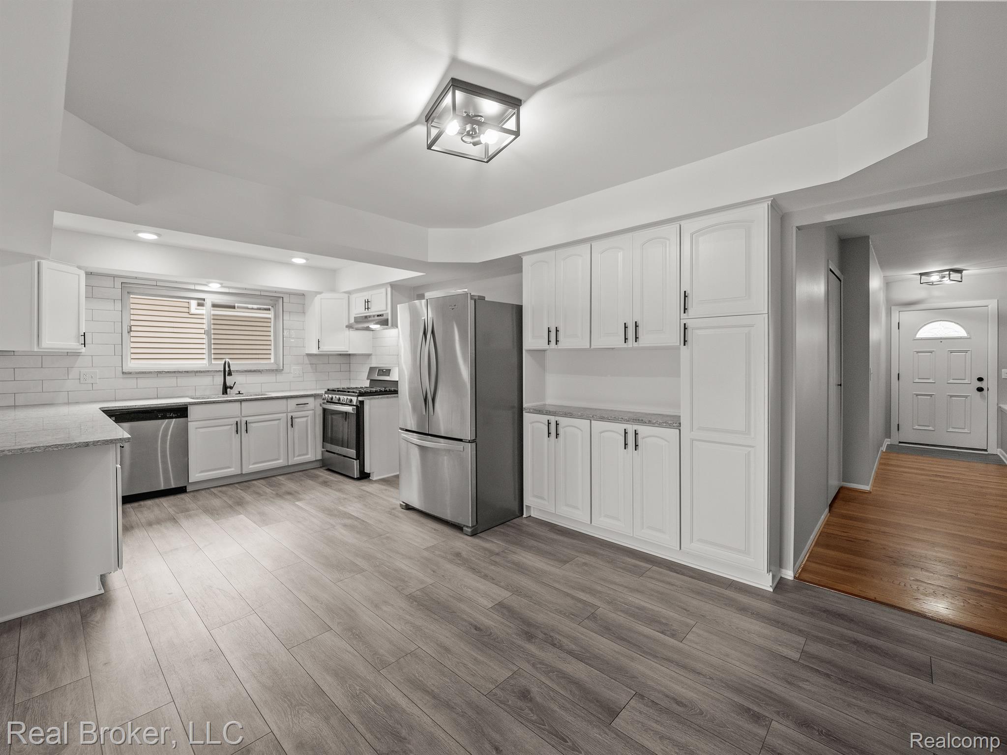 43693 Arlington Road Canton, MI 48187 - Photo 11 of 30 Gallery Image 11