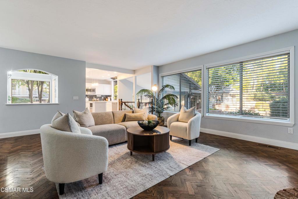 454 Longbranch Road Simi Valley, CA 93065 - Photo 13 of 60