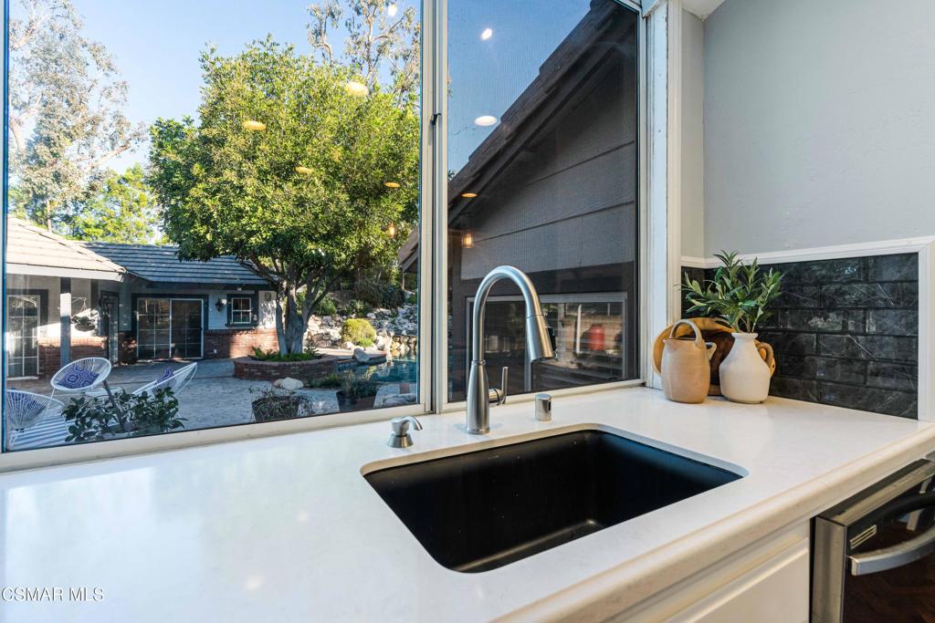 454 Longbranch Road Simi Valley, CA 93065 - Photo 19 of 60