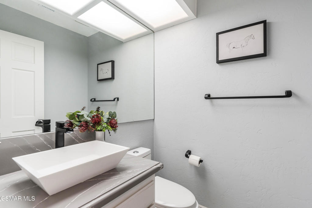 454 Longbranch Road Simi Valley, CA 93065 - Photo 23 of 60