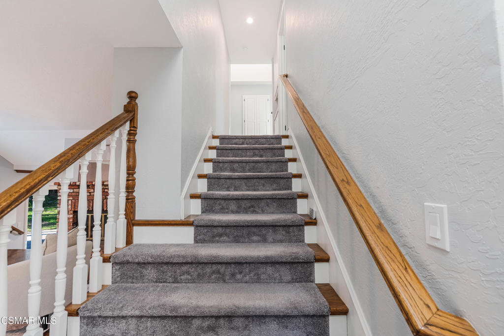 454 Longbranch Road Simi Valley, CA 93065 - Photo 24 of 60