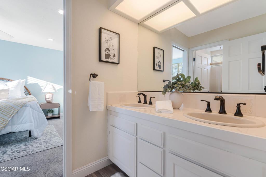 454 Longbranch Road Simi Valley, CA 93065 - Photo 26 of 60