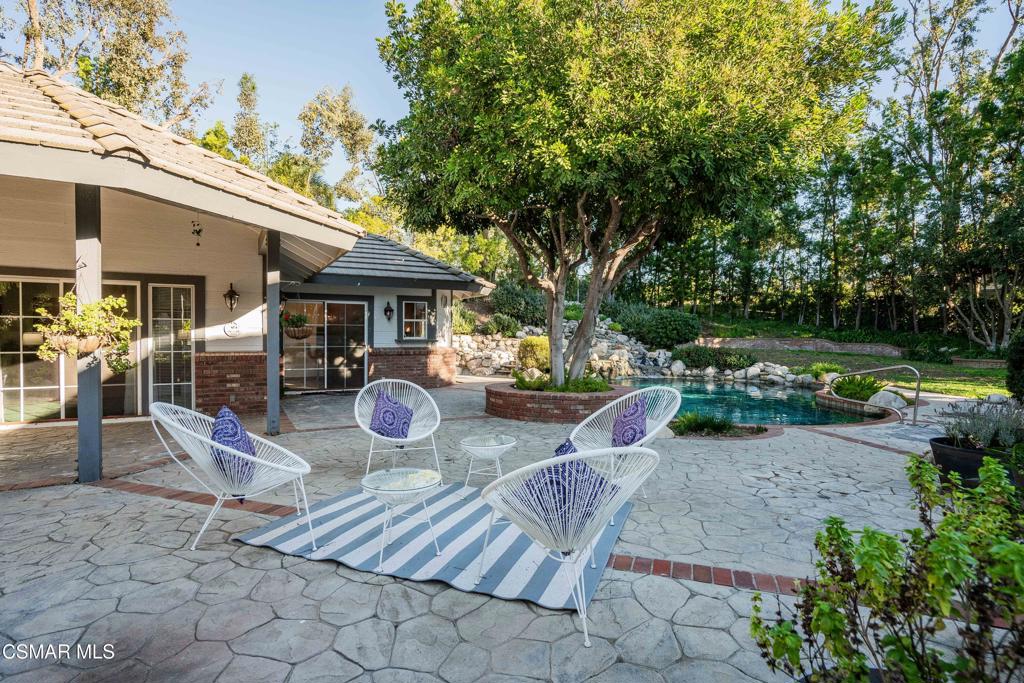 454 Longbranch Road Simi Valley, CA 93065 - Photo 44 of 60