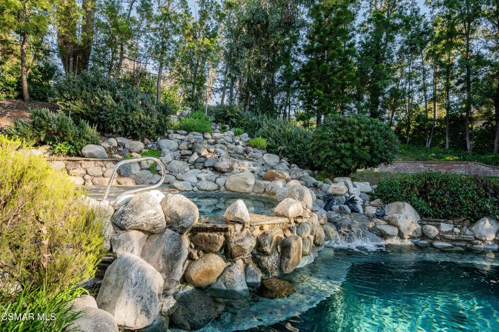 454 Longbranch Road Simi Valley, CA 93065 - Photo 51 of 60