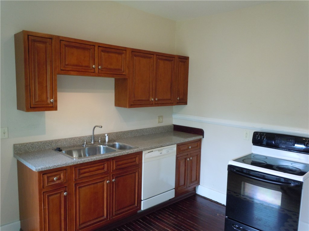 103 Shepard Street Rochester, NY 14620 - Photo 14 of 23