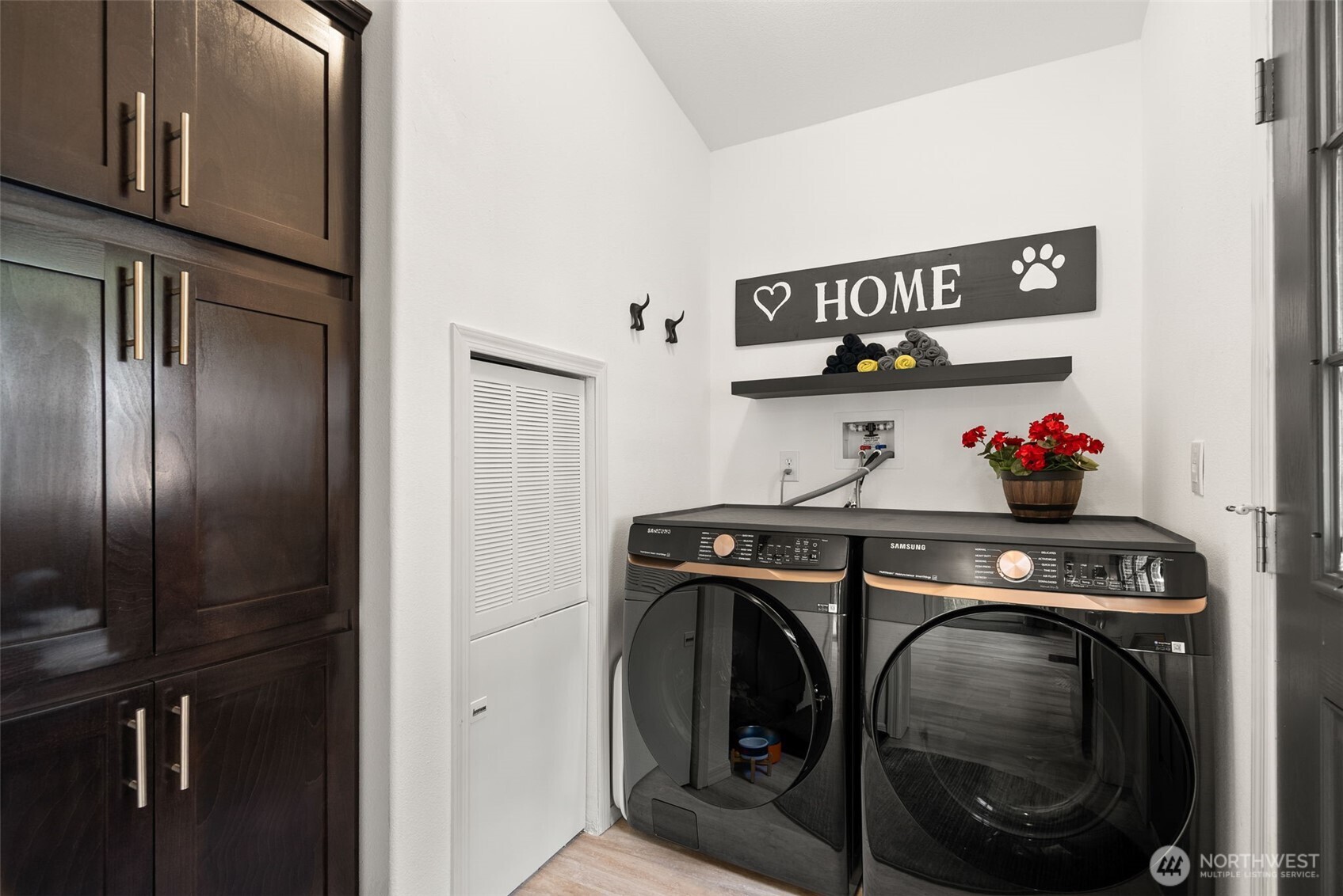 1173 Northeast Hurd Road Belfair, WA 98528 - Photo 13 of 32