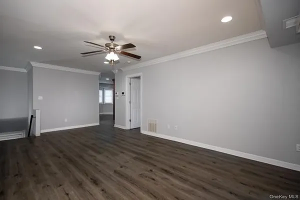 $2,780 | 524 Tudor Lane, Unit 524, Middle Island, NY 11953