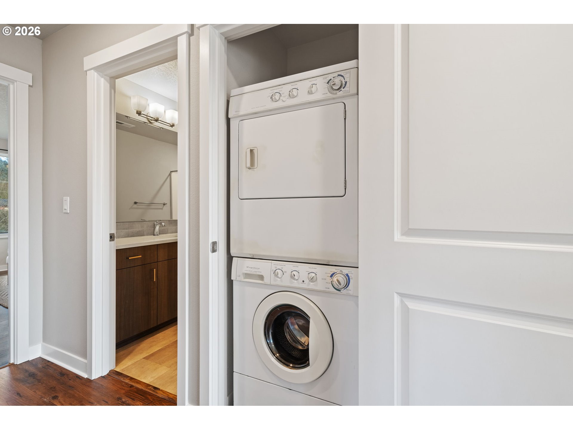 5706 Southeast 134th Place Portland, OR 97236 - Photo 26 of 39 a utility room with dryer and washer