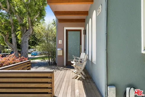 $1,895,000 | 825 South Stanley Avenue, Los Angeles, CA 90036