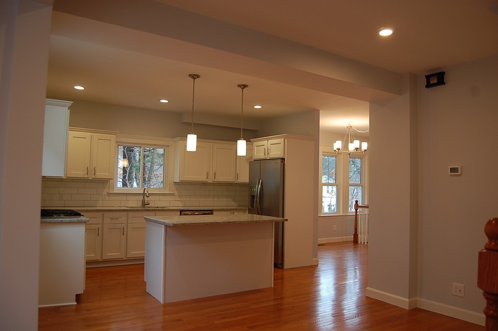 51 Chestnut Road Tewksbury, MA 01876 - Photo 8 of 30 Gallery Image 8