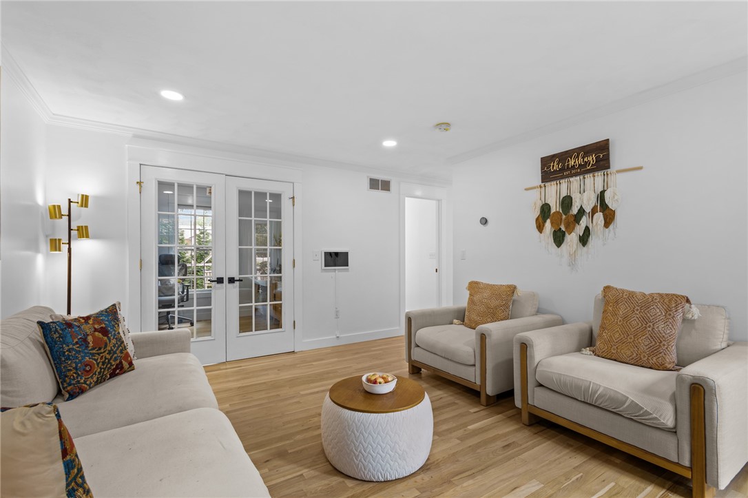 194 Council Rock Road Cranston, RI 02921 - Photo 13 of 46