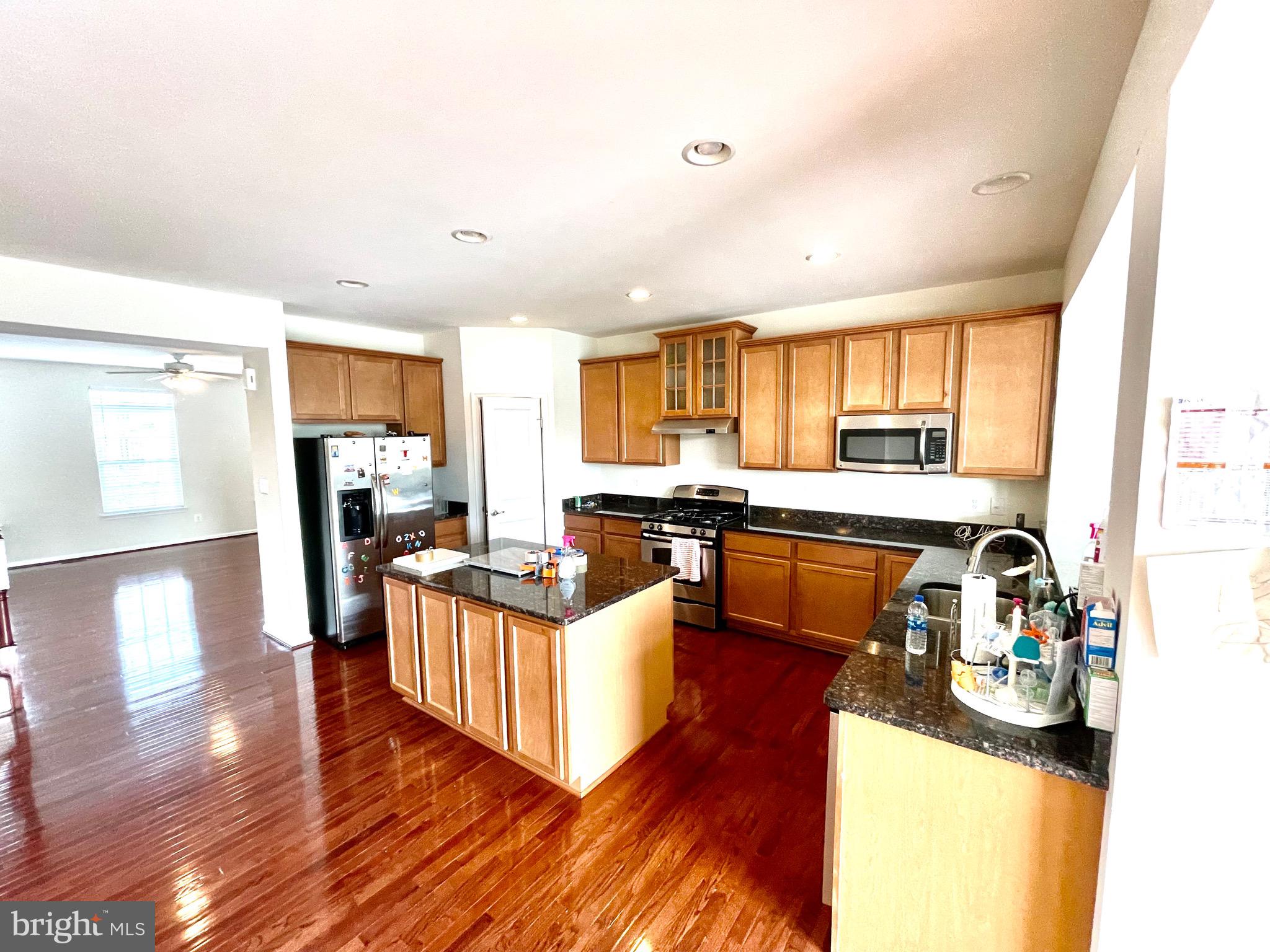 22908 Chestnut Oak Terrace Sterling, VA 20166 - Photo 11 of 34