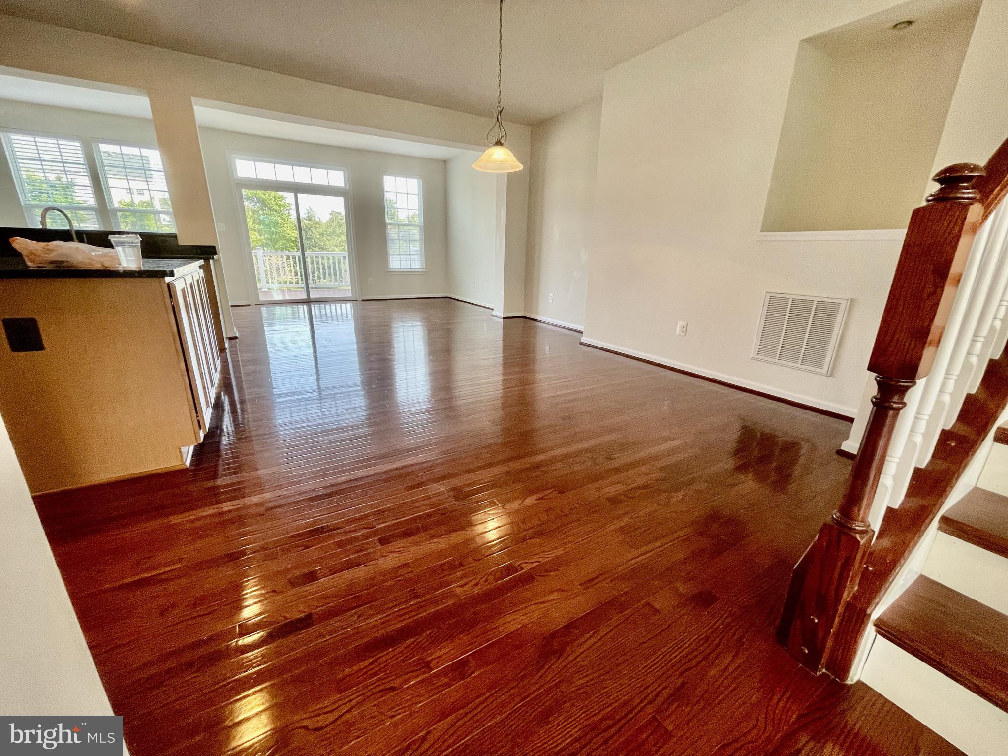 22908 Chestnut Oak Terrace Sterling, VA 20166 - Photo 12 of 34