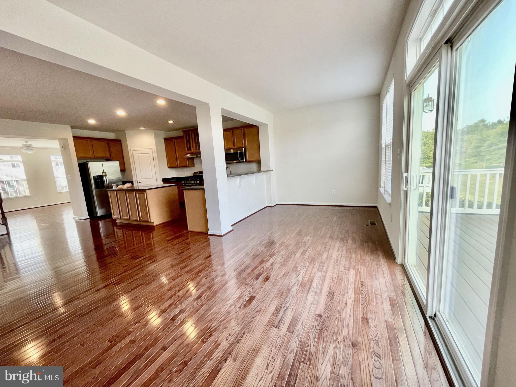 22908 Chestnut Oak Terrace Sterling, VA 20166 - Photo 14 of 34