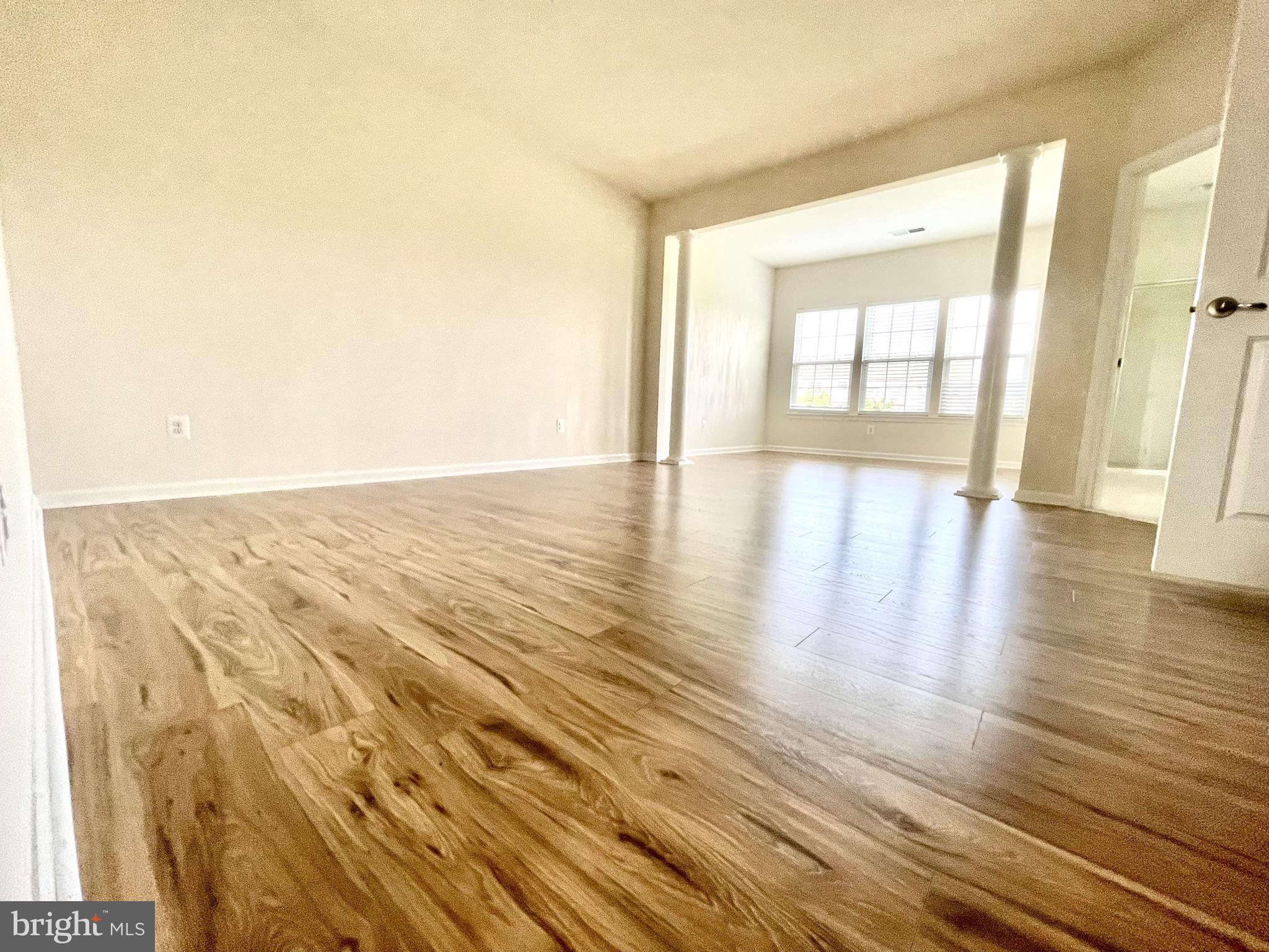 22908 Chestnut Oak Terrace Sterling, VA 20166 - Photo 18 of 34