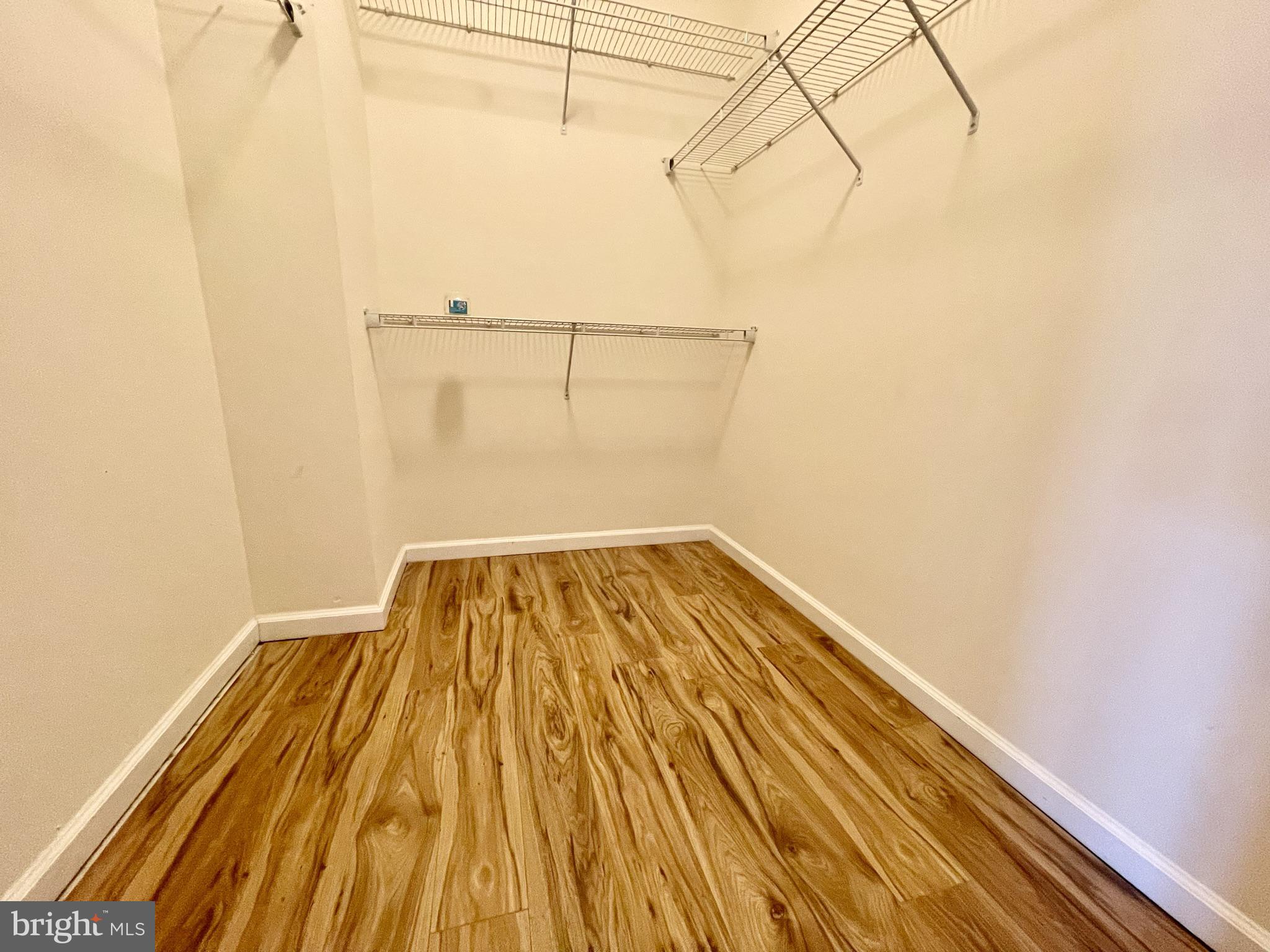 22908 Chestnut Oak Terrace Sterling, VA 20166 - Photo 21 of 34