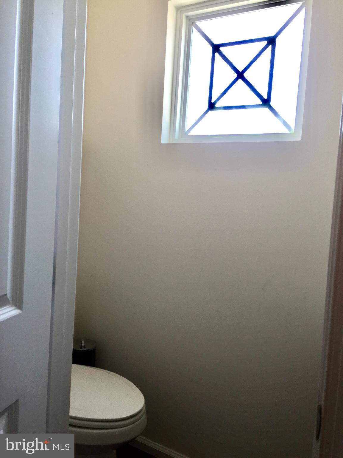 22908 Chestnut Oak Terrace Sterling, VA 20166 - Photo 8 of 34