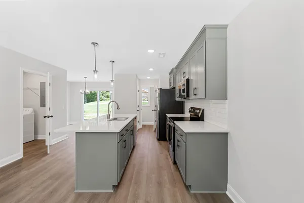 $1,250 | 108 Colson Road, Dover, TN 37058