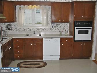 2 Ramsgate Road Cherry Hill, NJ 08003 - Photo 4 of 11