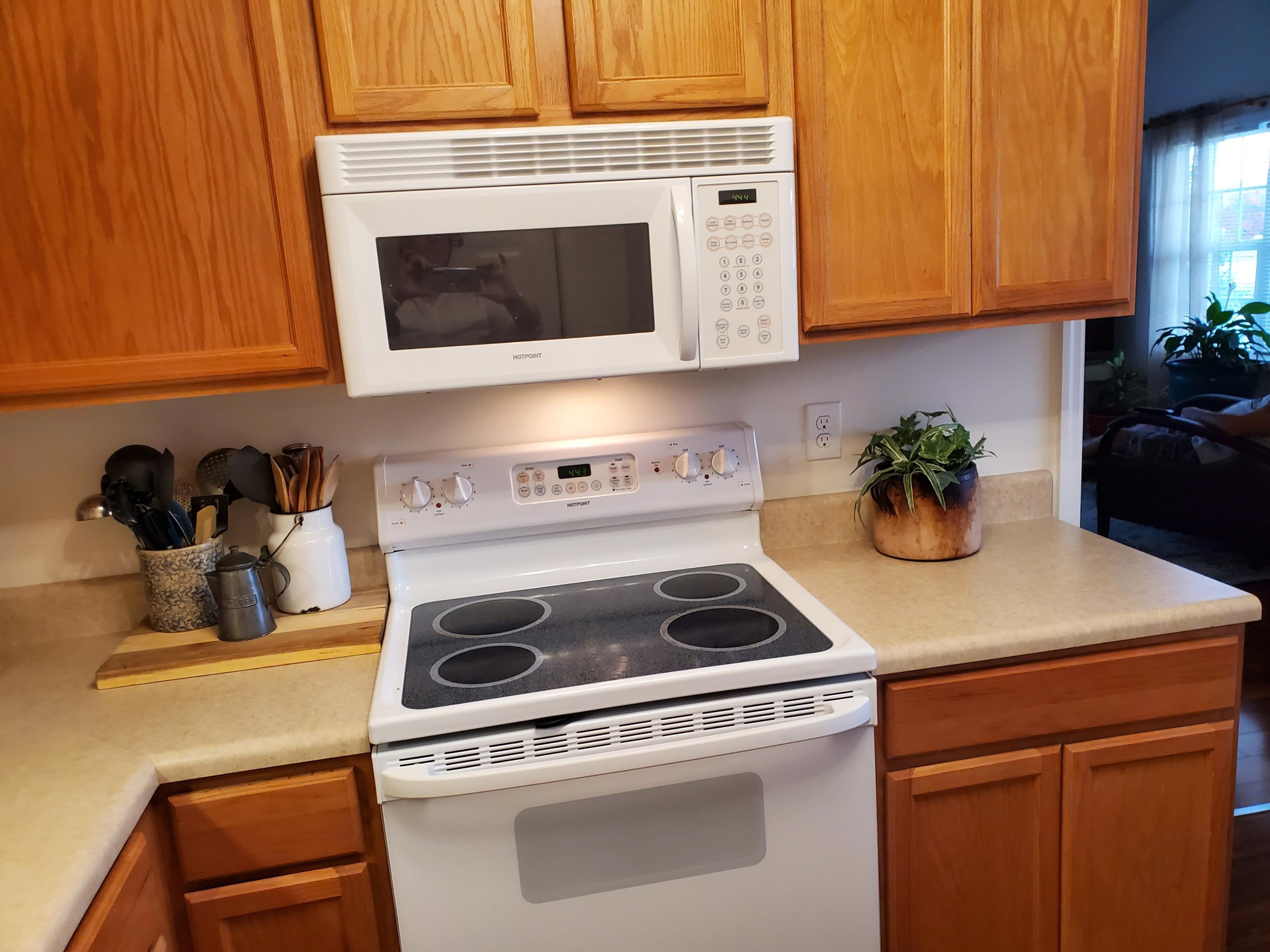 319 Top Knot Road Hubert, NC 28539 - Photo 20 of 54 Kitchen 5