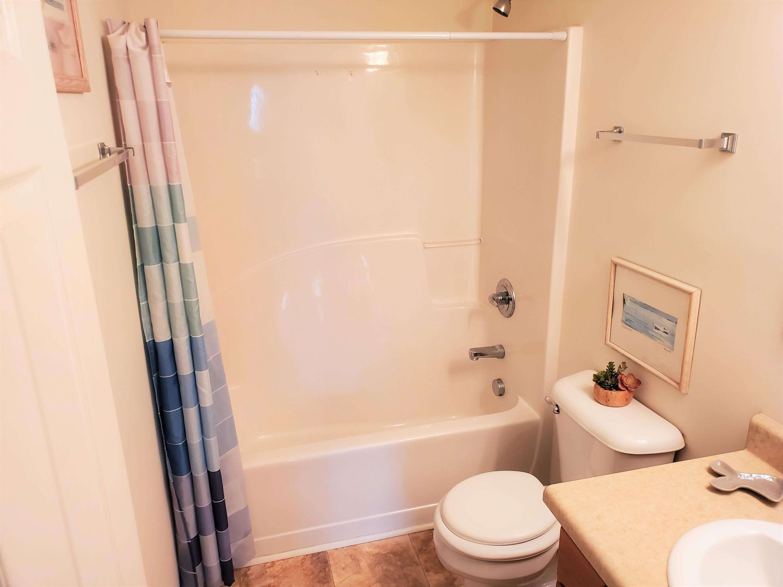 319 Top Knot Road Hubert, NC 28539 - Photo 25 of 54 Guest bath