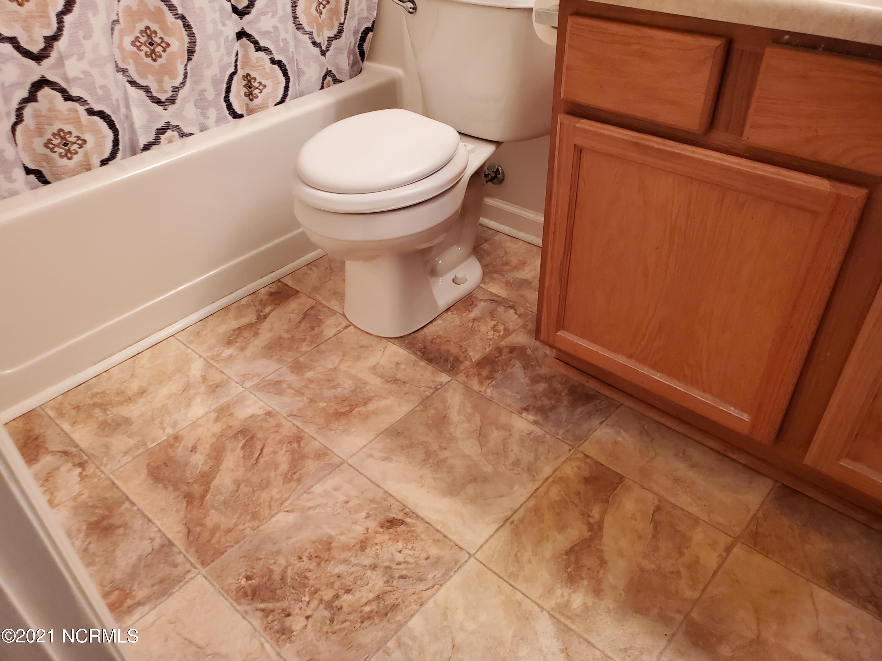 319 Top Knot Road Hubert, NC 28539 - Photo 40 of 54 Bath 2 2
