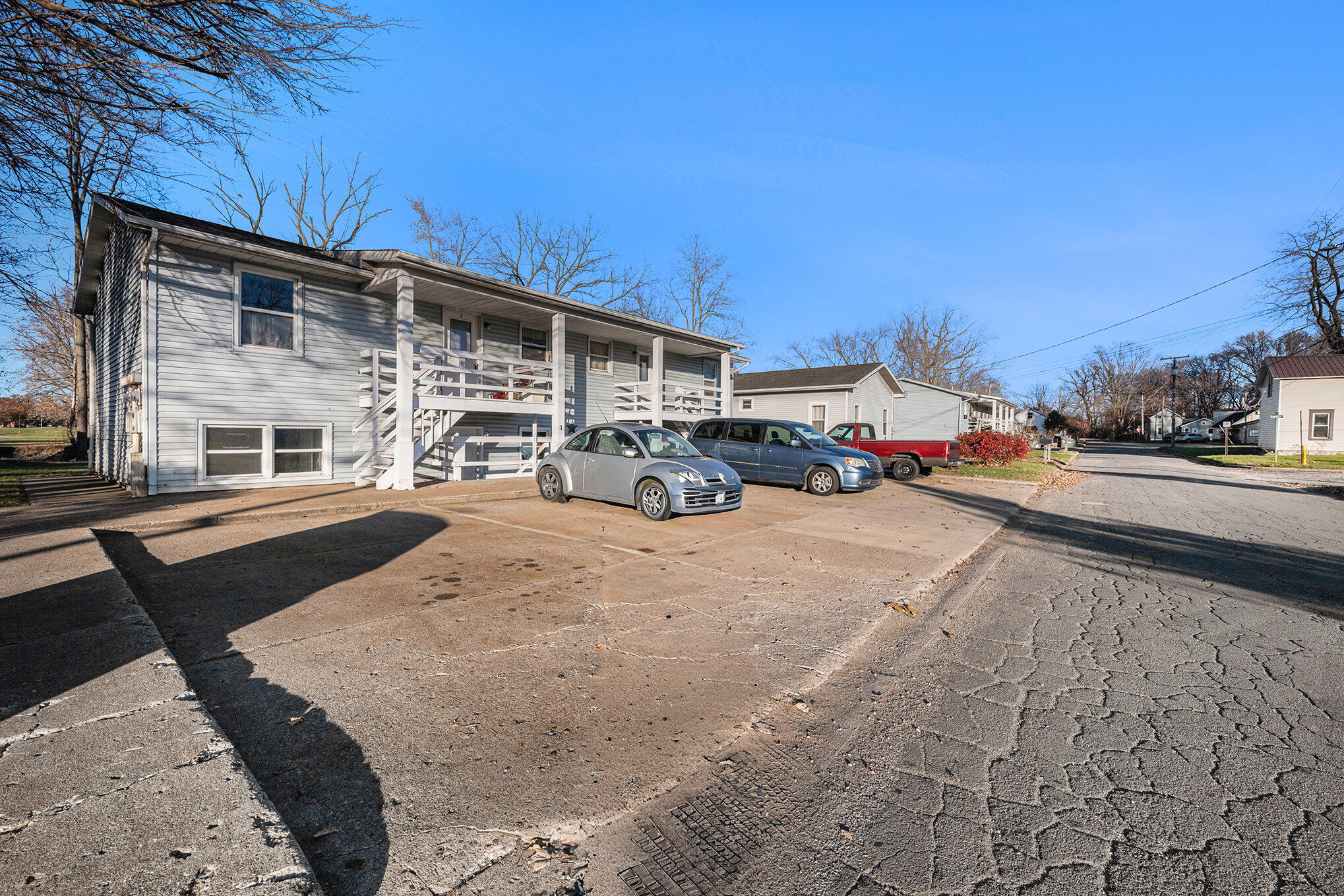 416 River Street Three Rivers, MI 49093 - Photo 4 of 18 006_file_926