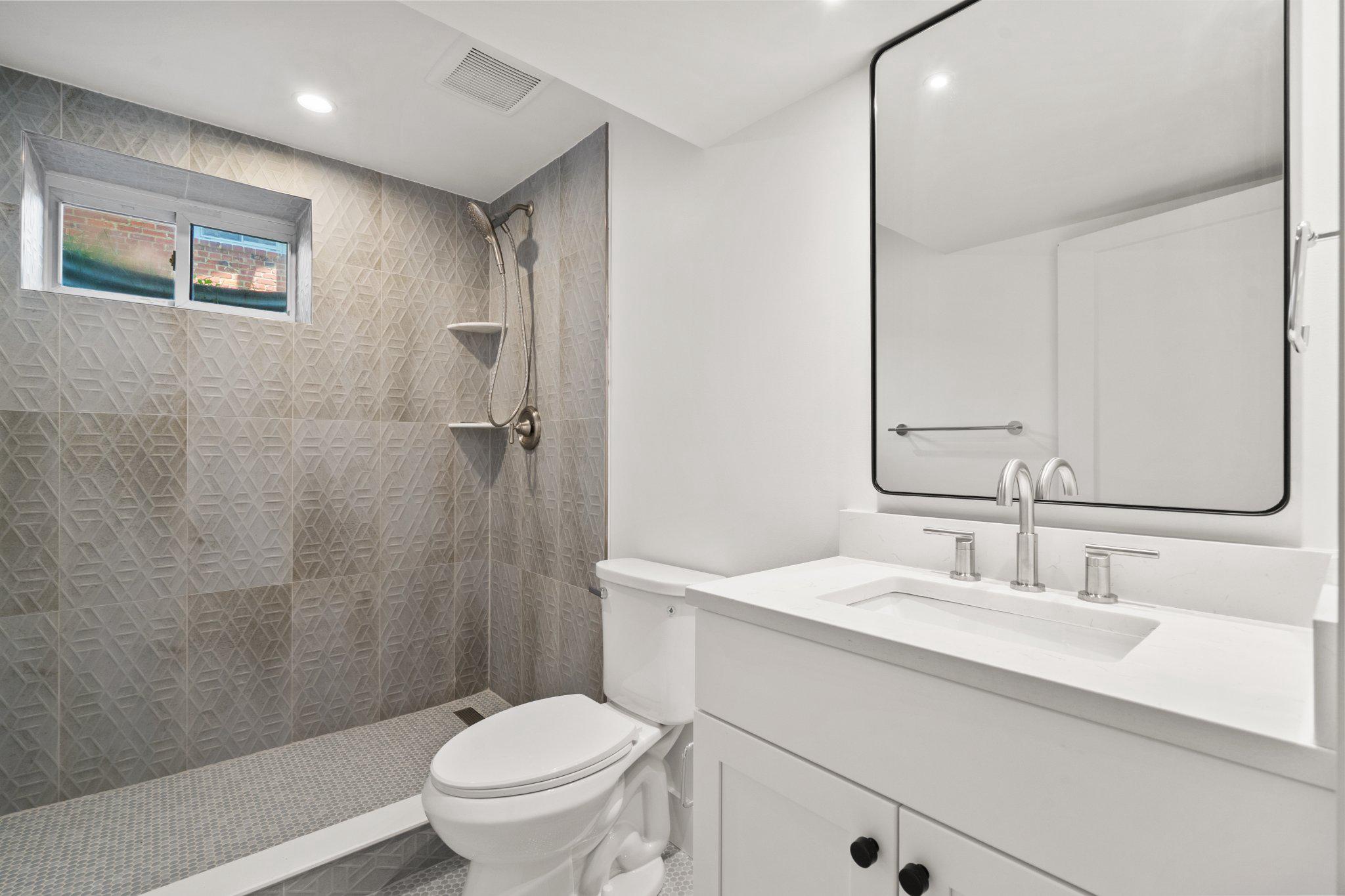 209 Thistle Drive Silver Spring, MD 20901 - Photo 15 of 34 2nd bath