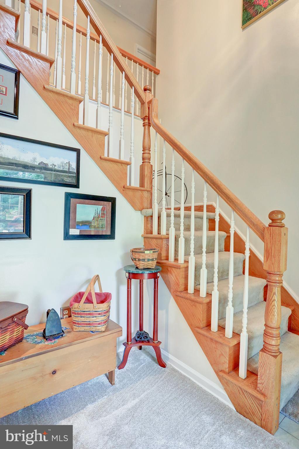 354 Chestnut Hill Road York, PA 17402 - Photo 3 of 34