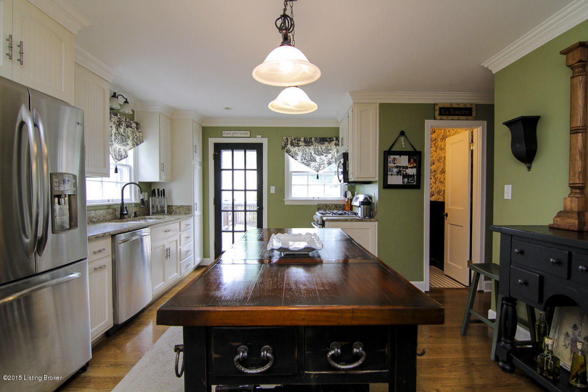 205 Ring Road Louisville, KY 40207 - Photo 10 of 68 Island will stay.