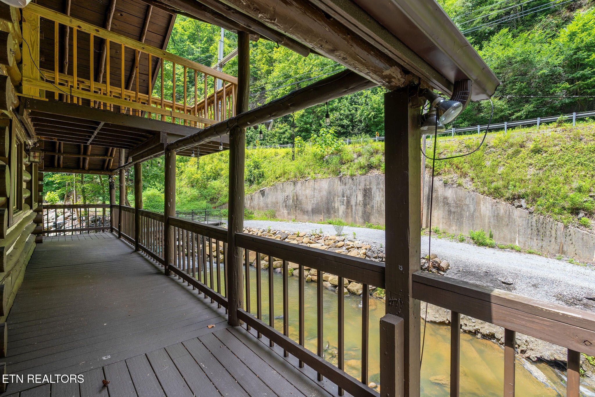 2171 Wears Valley Road Sevierville, TN 37862 - Photo 28 of 40 Gallery Image 28