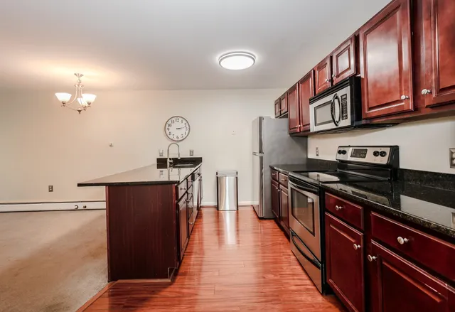 $260,000 | 120 Fisherville Road, Unit 52, Concord, NH 03303