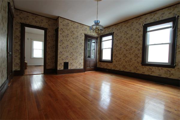19 Falmouth Street Worcester, MA 01607 - Photo 4 of 25 Gallery Image 4