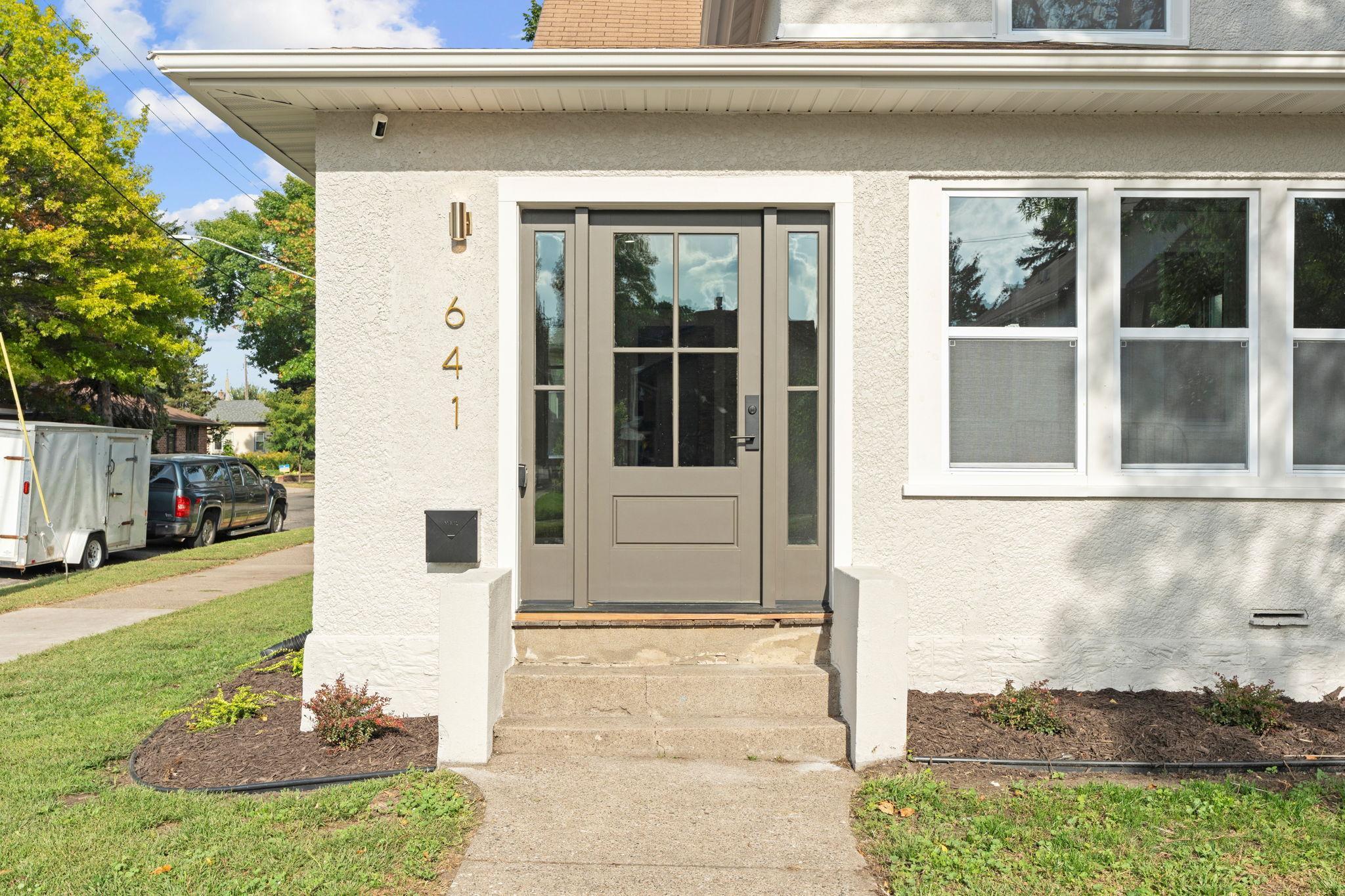 641 5th Street Northeast Minneapolis, MN 55413 - Photo 2 of 36