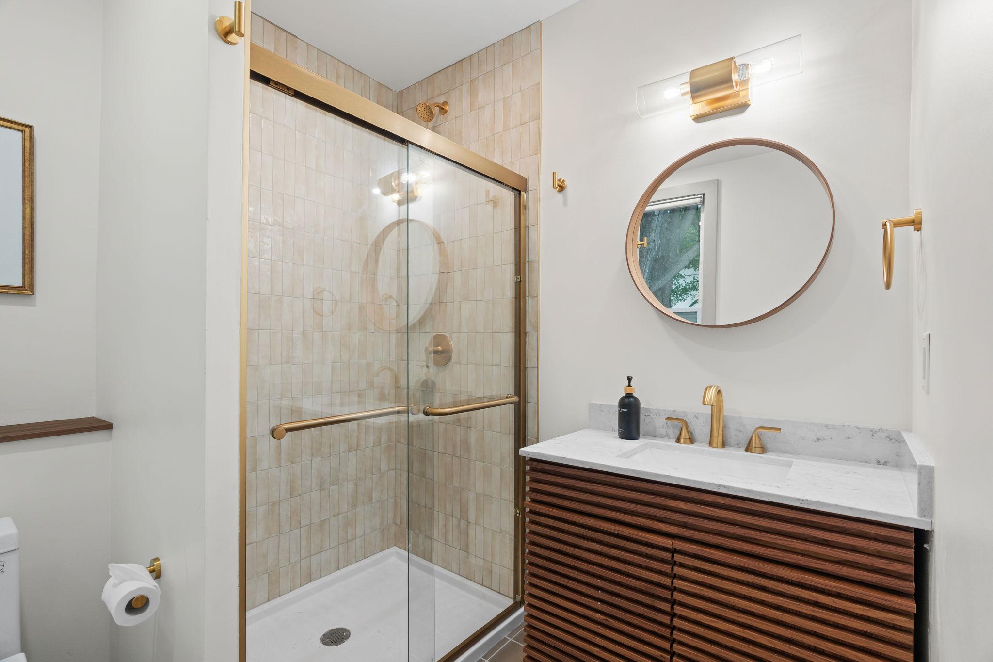 641 5th Street Northeast Minneapolis, MN 55413 - Photo 27 of 36