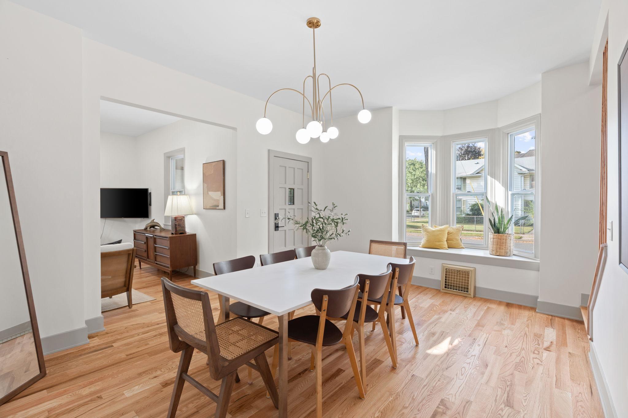 641 5th Street Northeast Minneapolis, MN 55413 - Photo 4 of 36