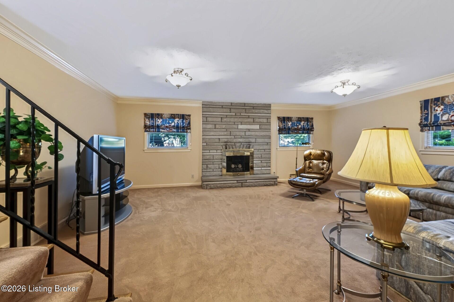 2022 Janlyn Road Louisville, KY 40299 - Photo 24 of 41 Family Room 4