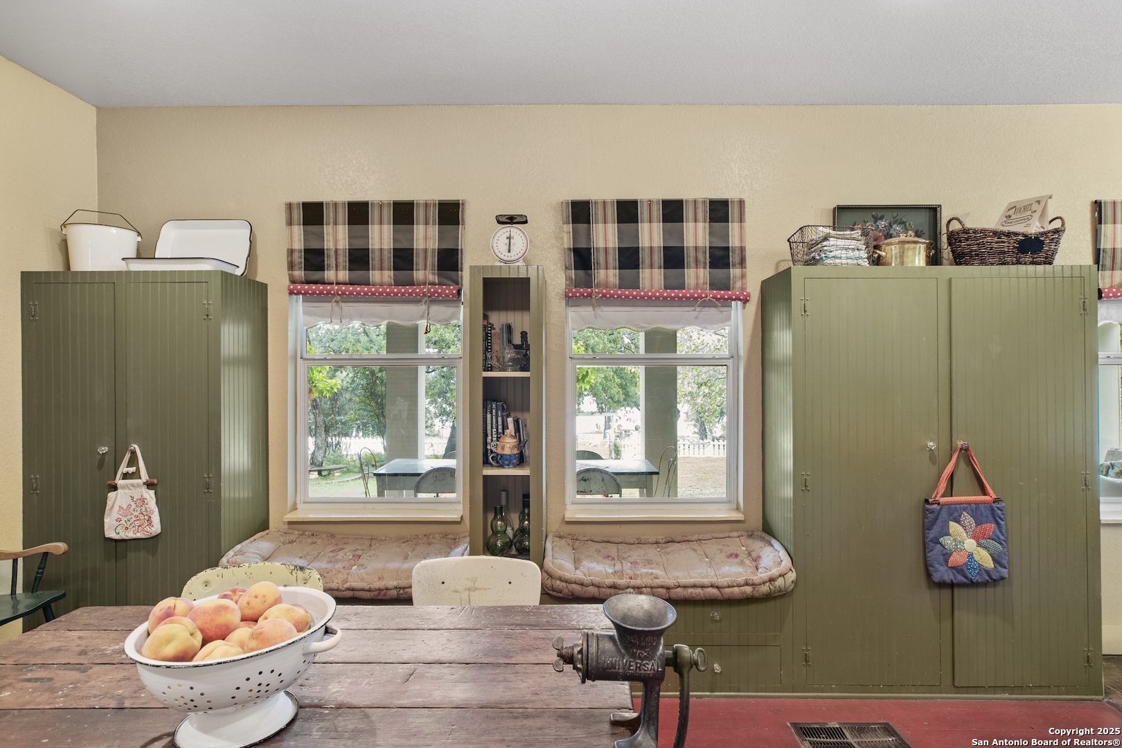 211 Riverside Drive West Llano, TX 78643 - Photo 20 of 74 a living room with furniture and a floor to ceiling window