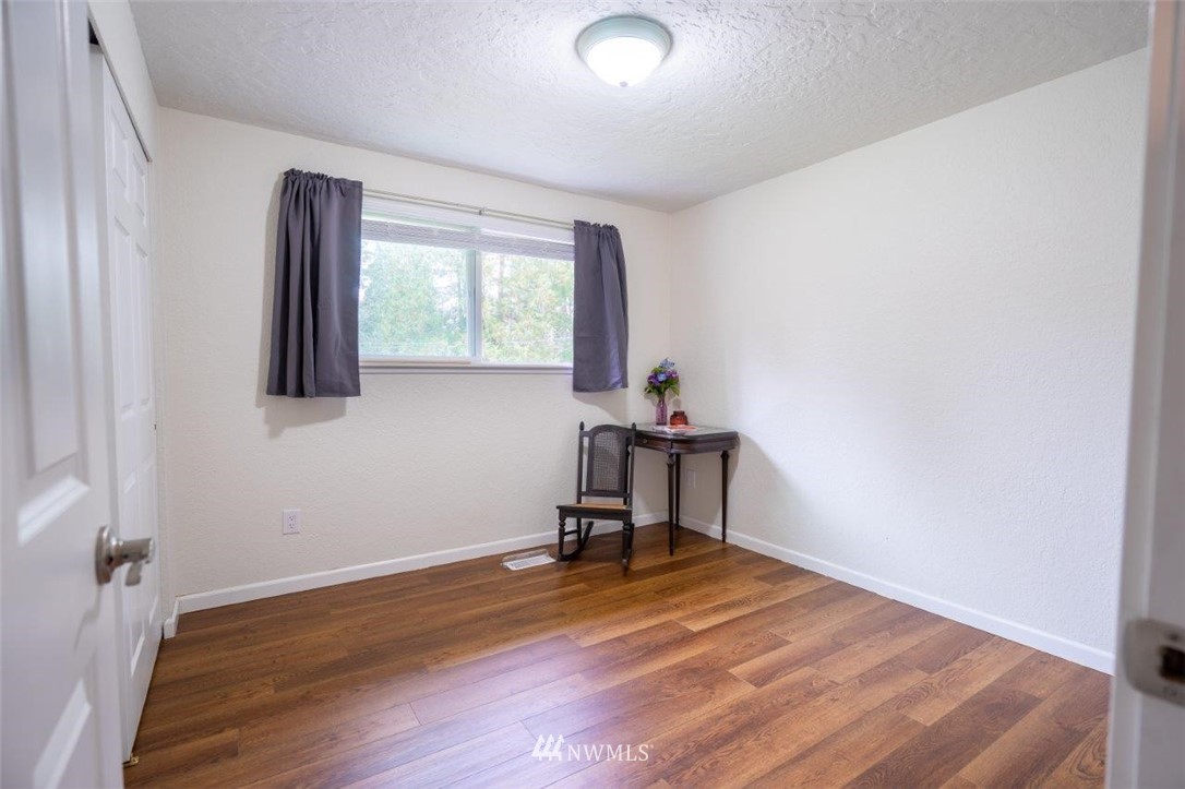 231 East Merioneth Road Shelton, WA 98584 - Photo 12 of 25 Gallery Image 12