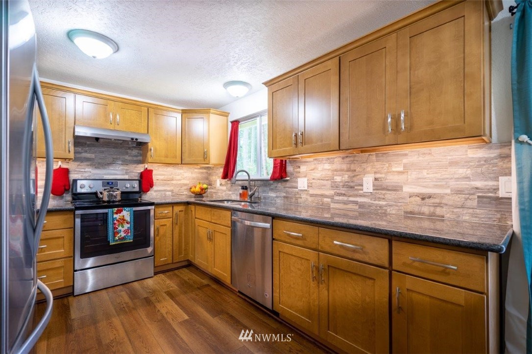 231 East Merioneth Road Shelton, WA 98584 - Photo 8 of 25 Gallery Image 8